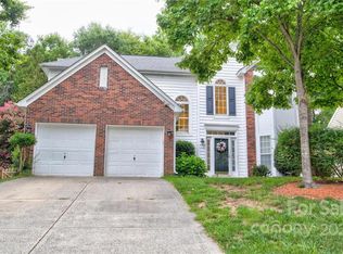 7520 Lady Bank Dr, Charlotte, NC 28269