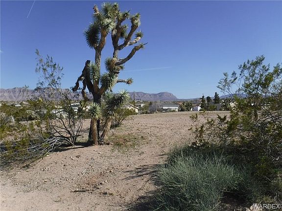 4th image of 470 W Bradley Bay Dr