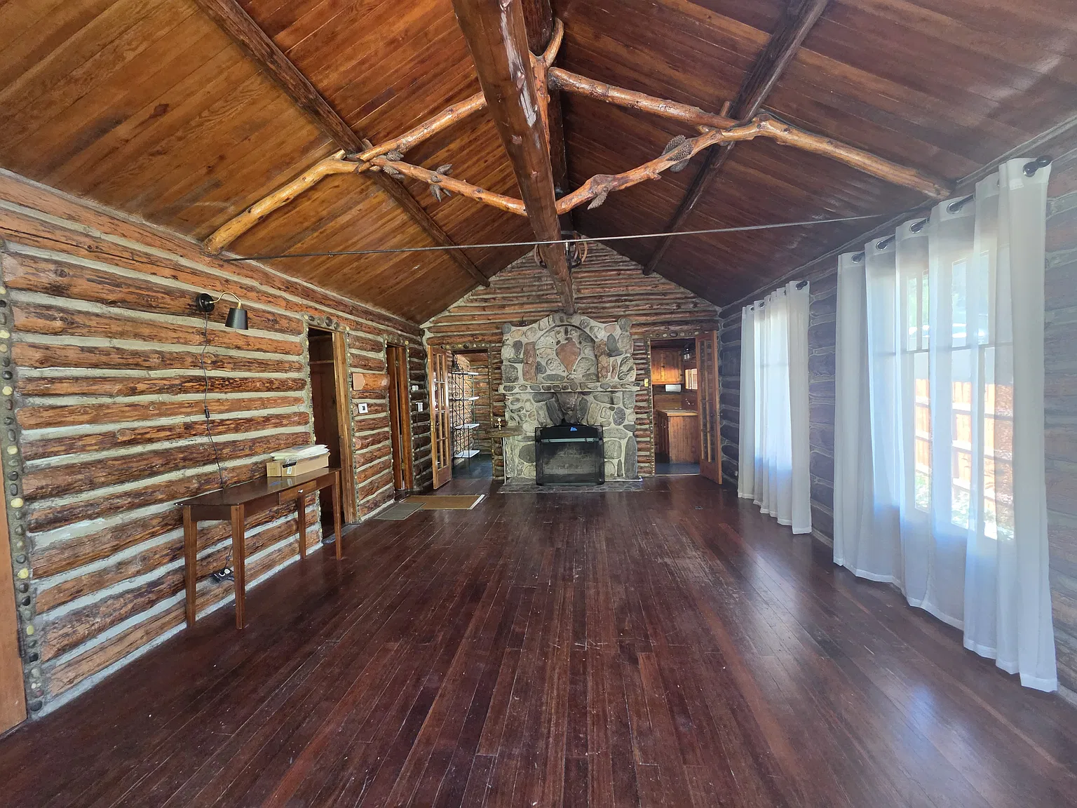 2 bed, 1151 sqft, $1,750 — Photo 2