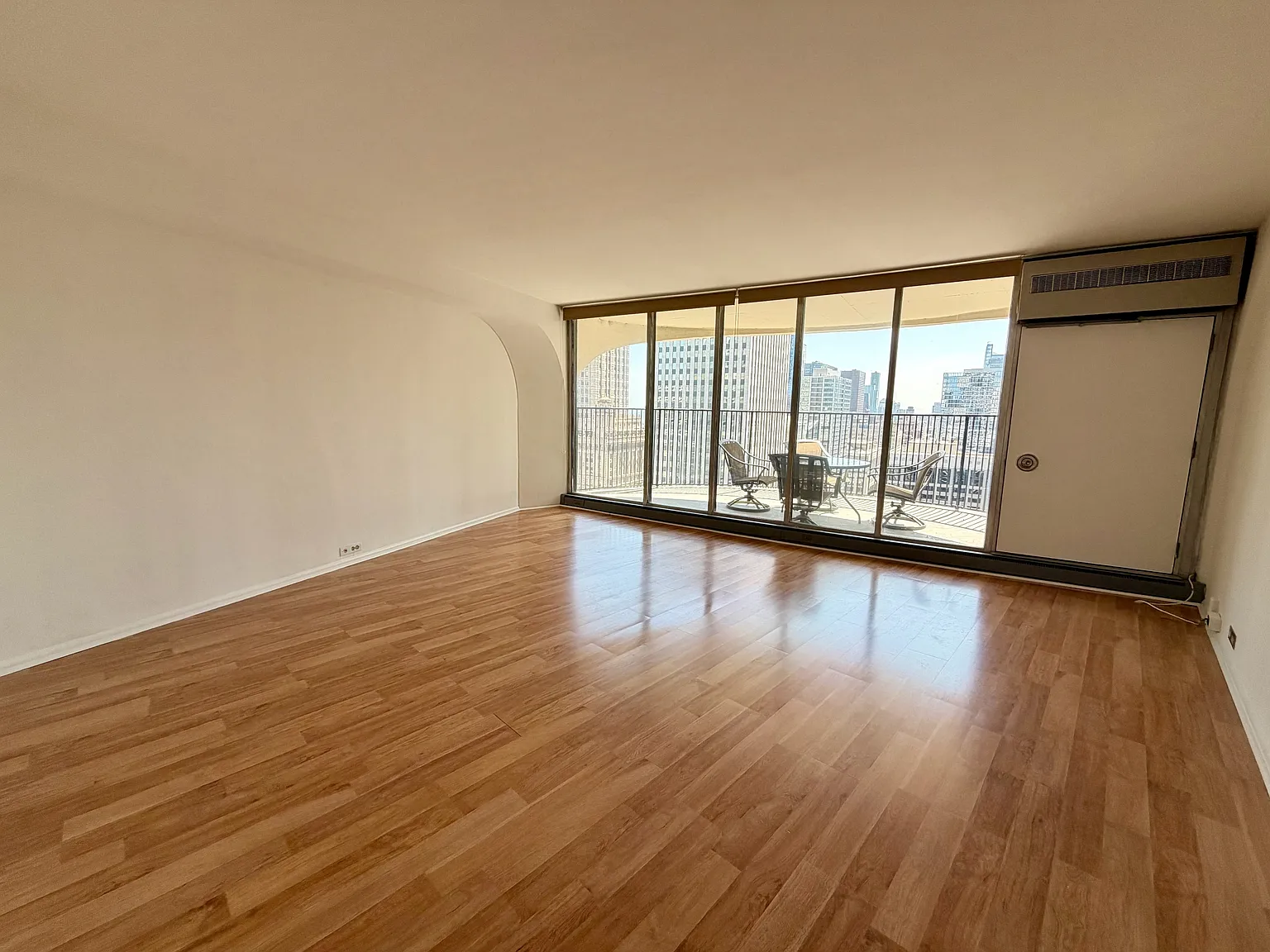 300 N State St — Photo 3