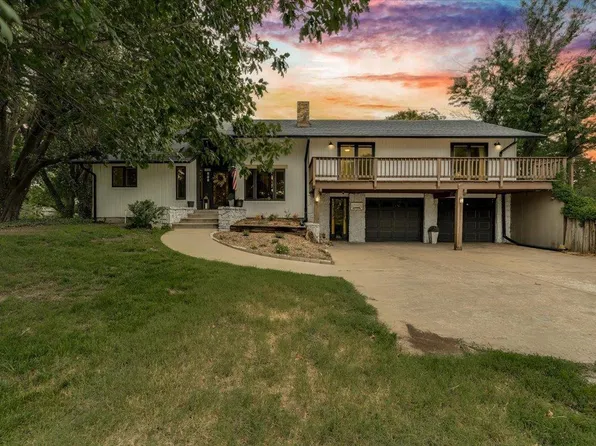 714 S Willison Rd, Hutchinson, KS 67501