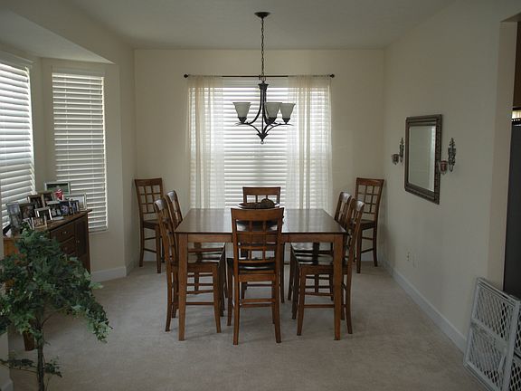 2nd image of 1059 McKinney Ln