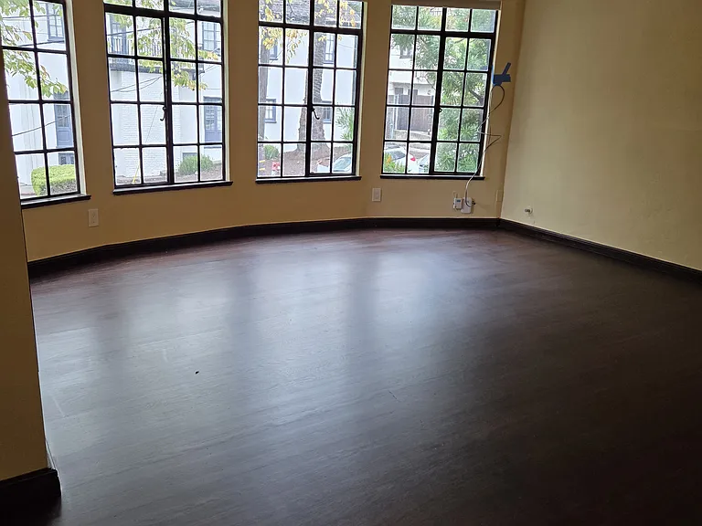 2320 Le Conte Ave #1 — Photo 3