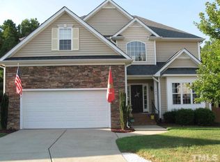 104 Stargazer Ct, Holly Springs, NC 27540