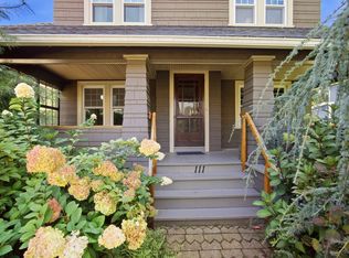 111 Greenacre Ave, Longmeadow, MA 01106