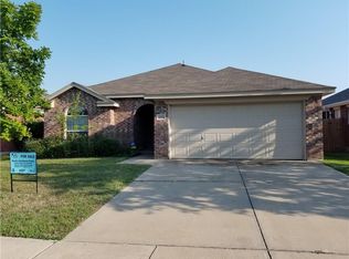 8958 Rushing River Dr, Fort Worth, TX 76118