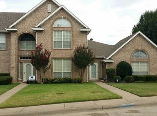 823 Ash Grove Ln, Desoto, TX 75115