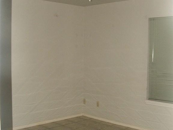 5th image of 420 Saint Croix Dr