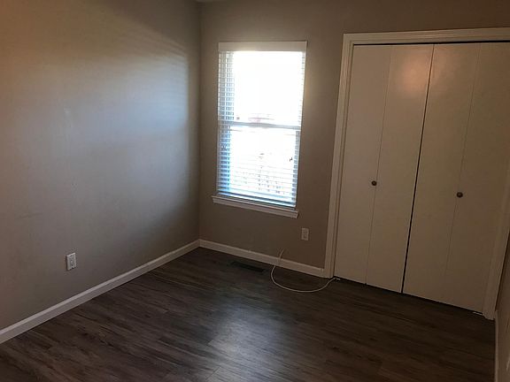 2nd image of 8815 Liberty Dr NE