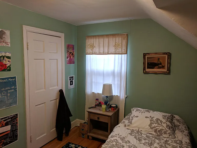 64 Elmwood Ave — Photo 6