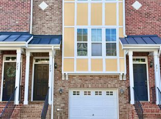 229 Dove Cottage Ln, Cary, NC 27519
