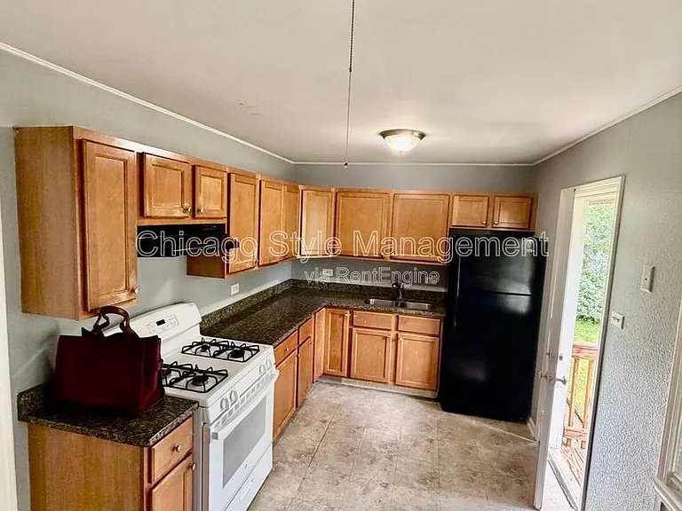 4507 Balmoral Dr — Photo 3