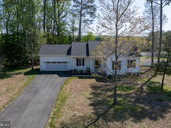 5490 Foxshire Dr, Bridgeville, DE 19933