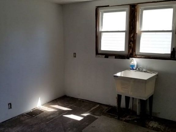 5th image of 502 N 17th St