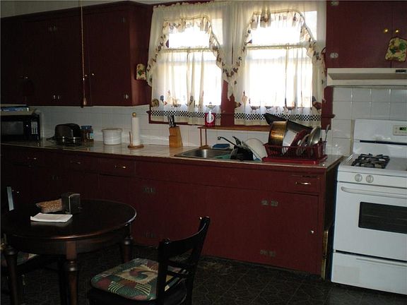 3rd image of 6613 Nothofer St