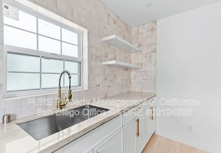 4218-28 Iowa St #4228 — Photo 10