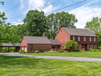 3869 Greenbriar Dr, Fairborn, OH, 45324