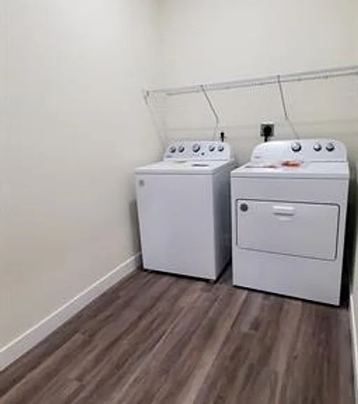 715 Lake Shore Dr NE #106 — Photo 21