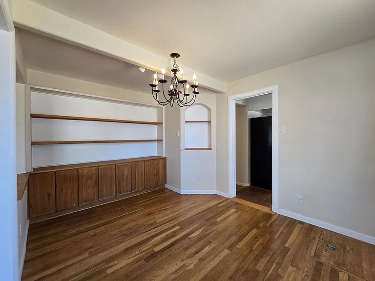 4557 Trinity Dr — Photo 10