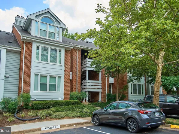 3151 Anchorway Ct APT J, Falls Church, VA 22042
