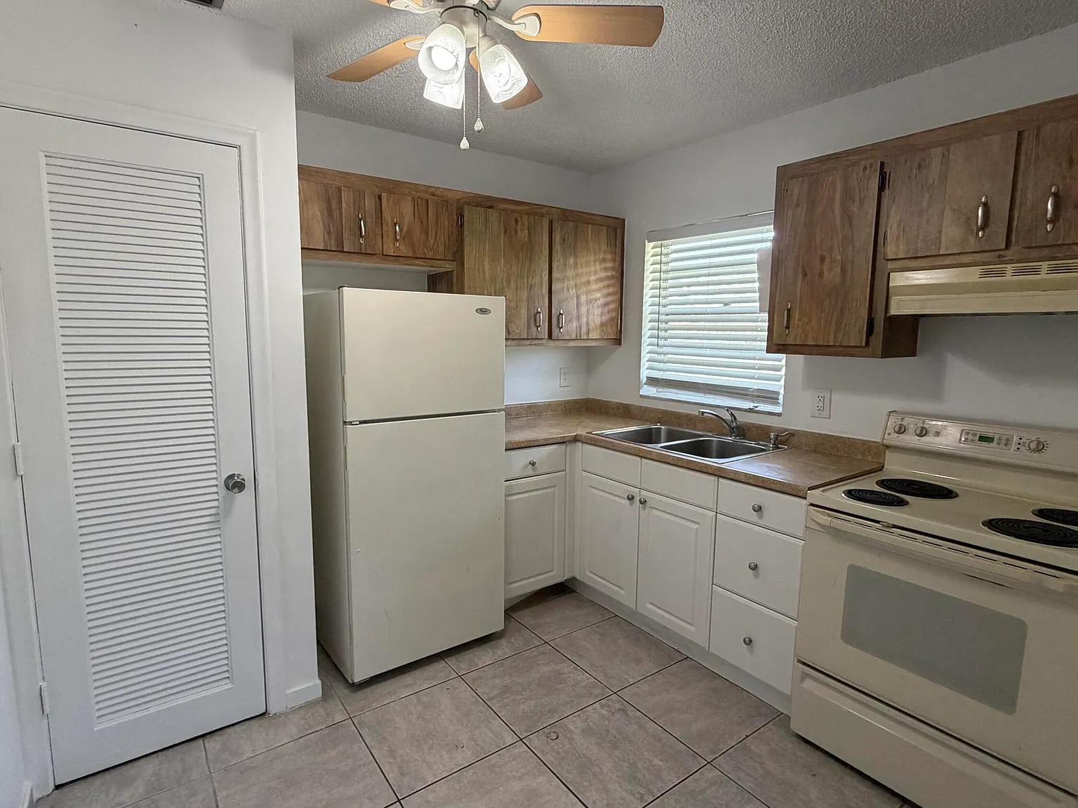 2 bed, 1.0 bath, 609 sqft, $1,750 — Photo 3