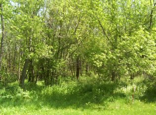 19-57 Woodland Ct, Lanark, IL 61046