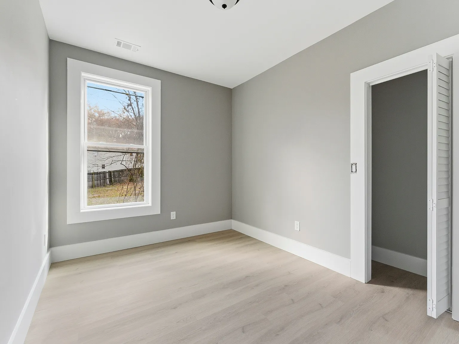 1409 Northwest Drive Northwest - 3 — Photo 3