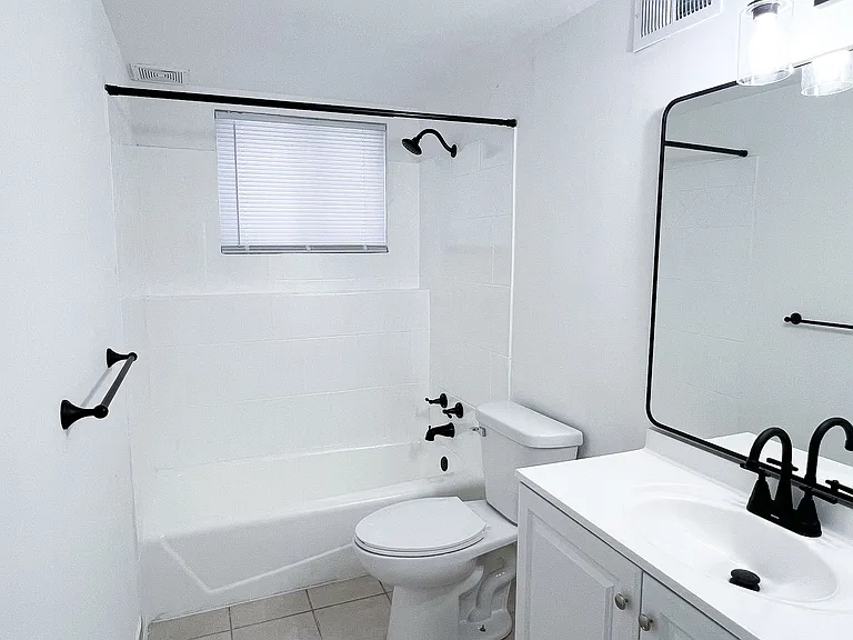 1822 Academy St #1 — Photo 8