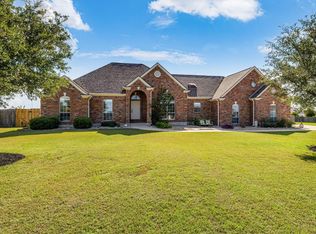 155 Comanche Cir, Hutto, TX 78634
