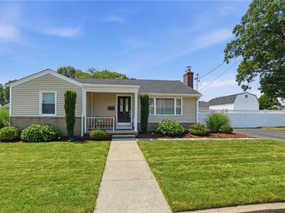74 Brookfield Dr, Cranston, RI, 02920