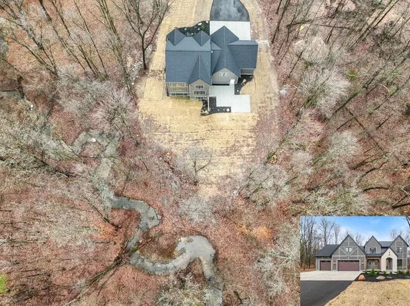 3727 Buttrick Ave SE, Ada, MI 49301