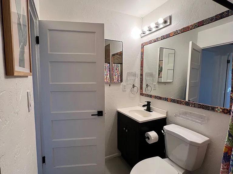 848 E Linden St — Photo 13