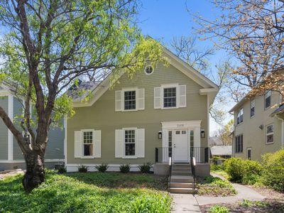 2418 Thayer St, Evanston, IL, 60201
