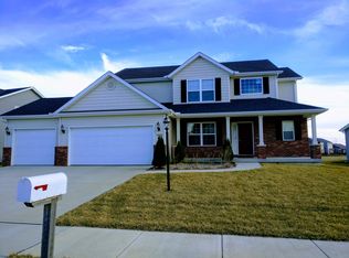 10830 N Sawmill Ln, Dunlap, IL 61525