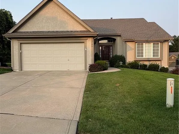 3104 NW 86th St, Kansas City, MO 64154