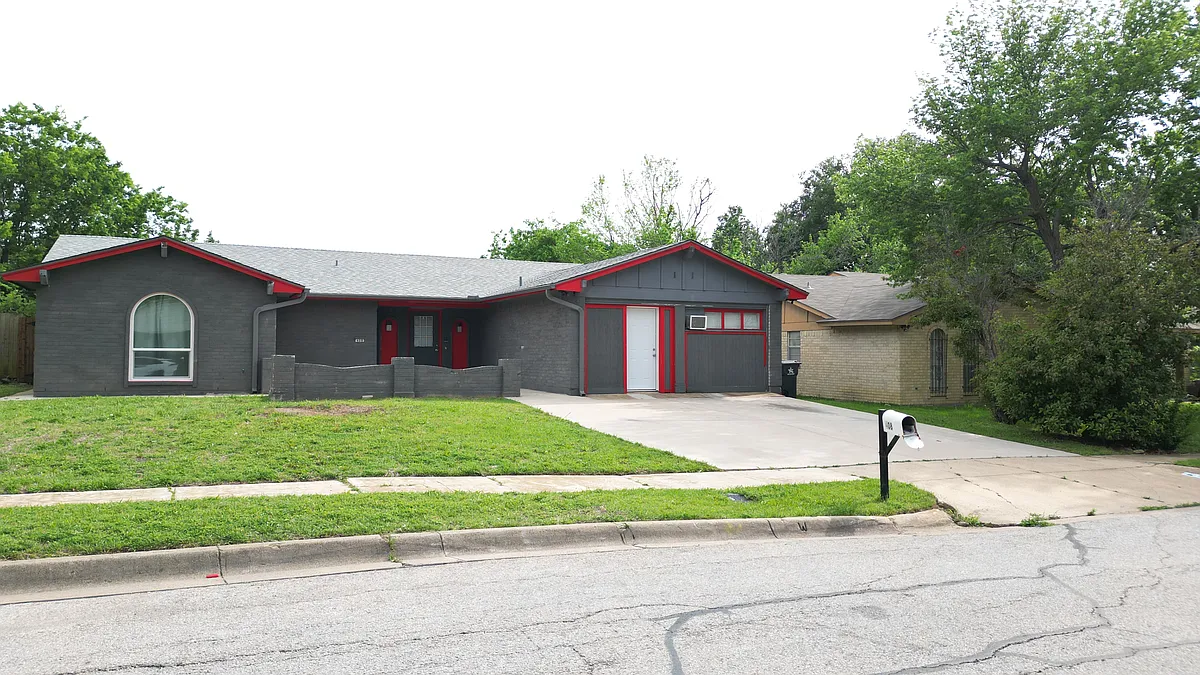Building Photo - 408 Cavendish Dr