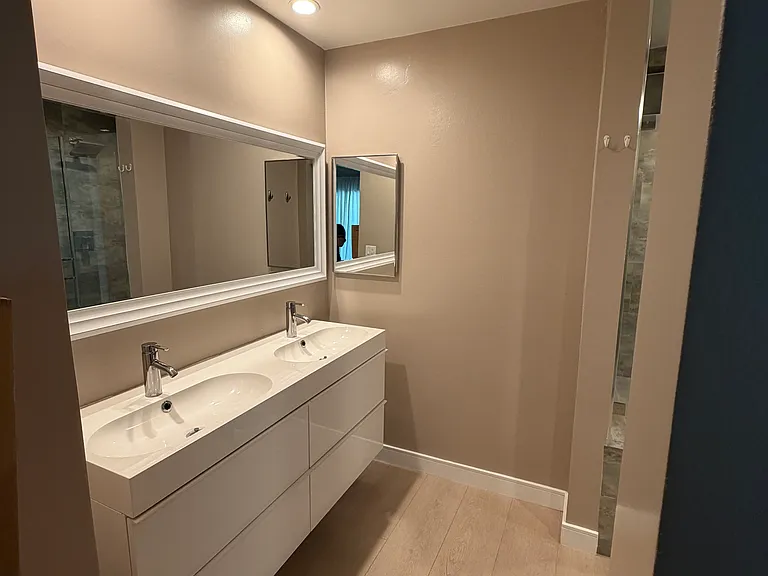 5720 Owensmouth Ave #127 — Photo 21