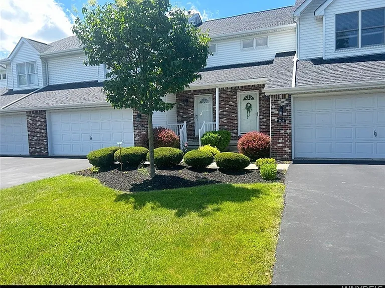 5411 Village Station Cir — Photo 1