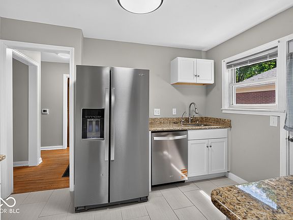 4th image of 6009 Winthrop Ave