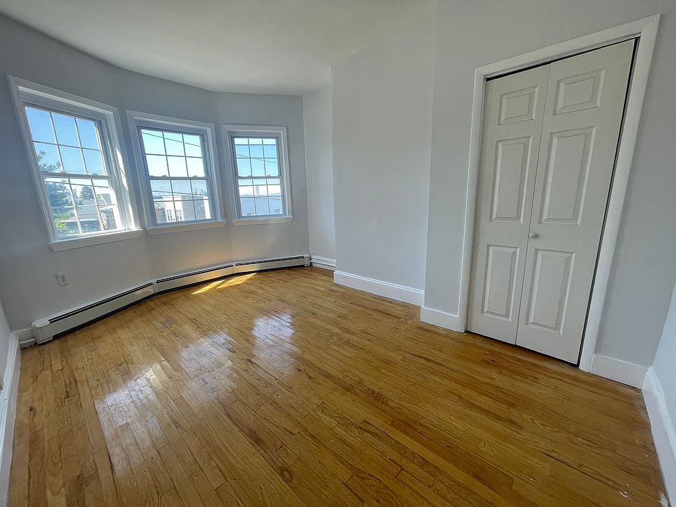 1st image of 1410 9th St #2