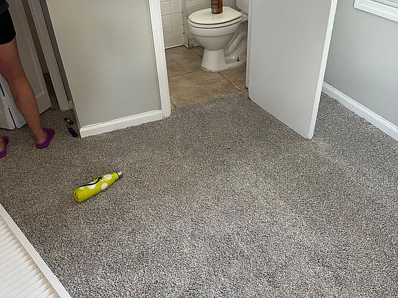 4th image of 10205 Belmont Ave