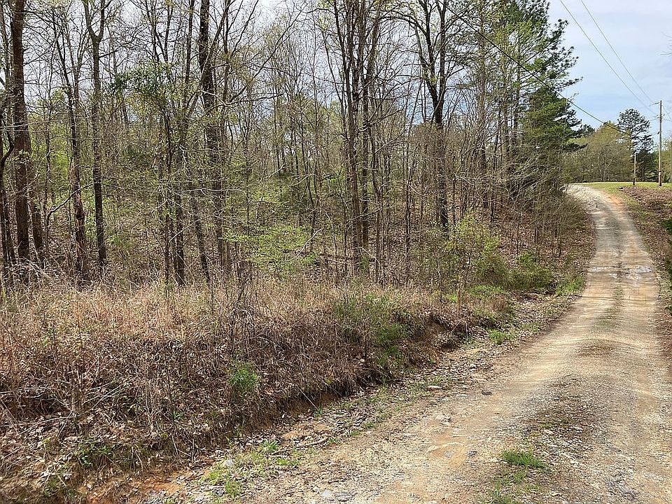 2nd image of 250 Dovefield Rd