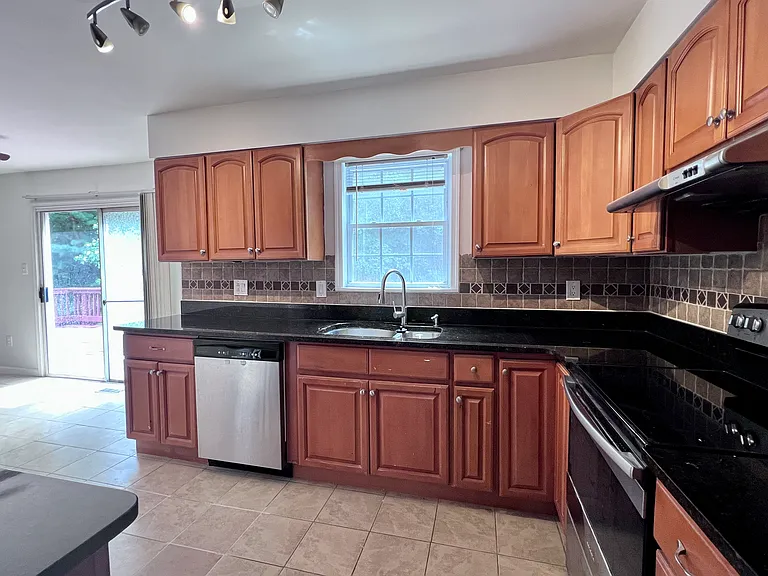 6037 Ridge Ford Dr — Photo 3