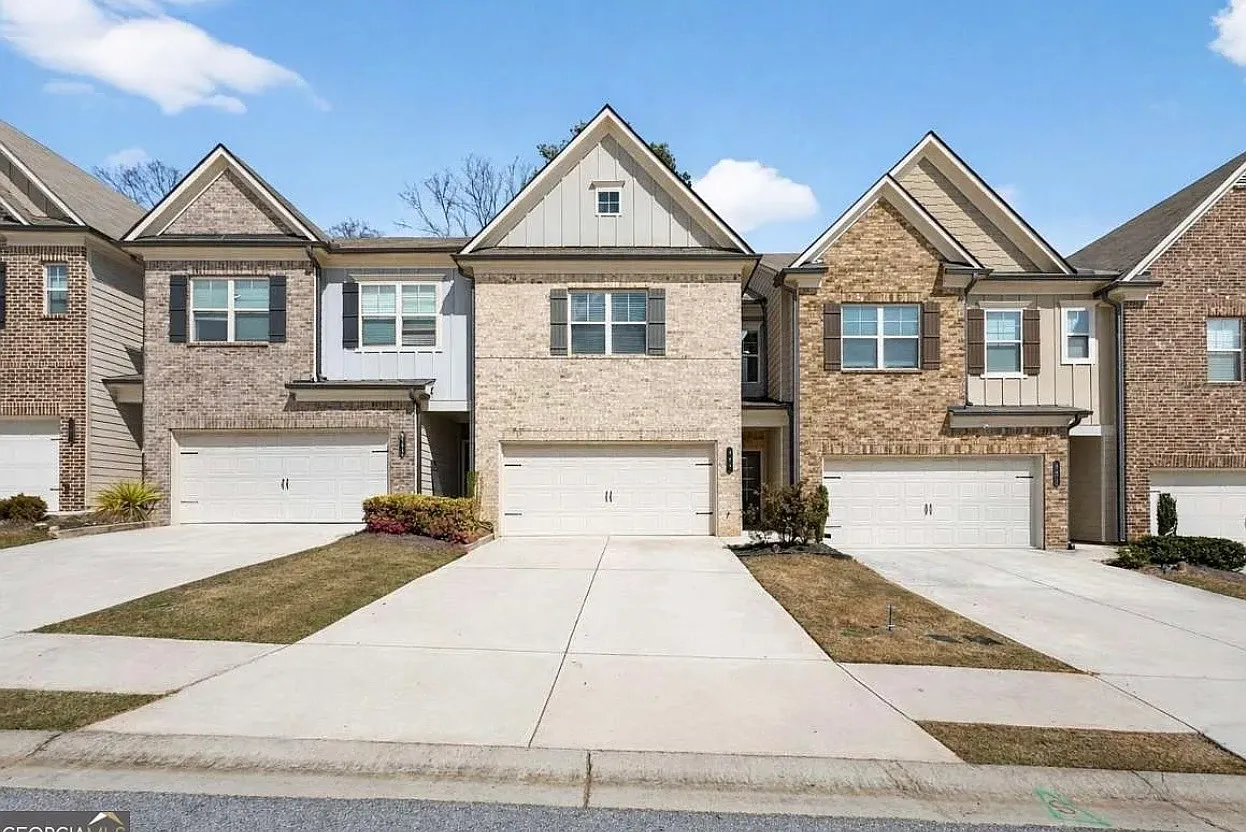3 bed, 2.5 bath, 1928 sqft, $2,500 — Photo 1