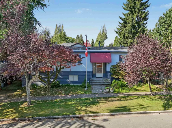 6689 Vine St, Vancouver, BC V6P 5W6
