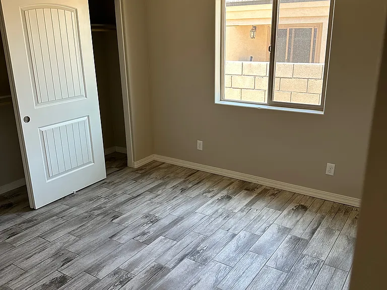 2619 Harrod Ave — Photo 7