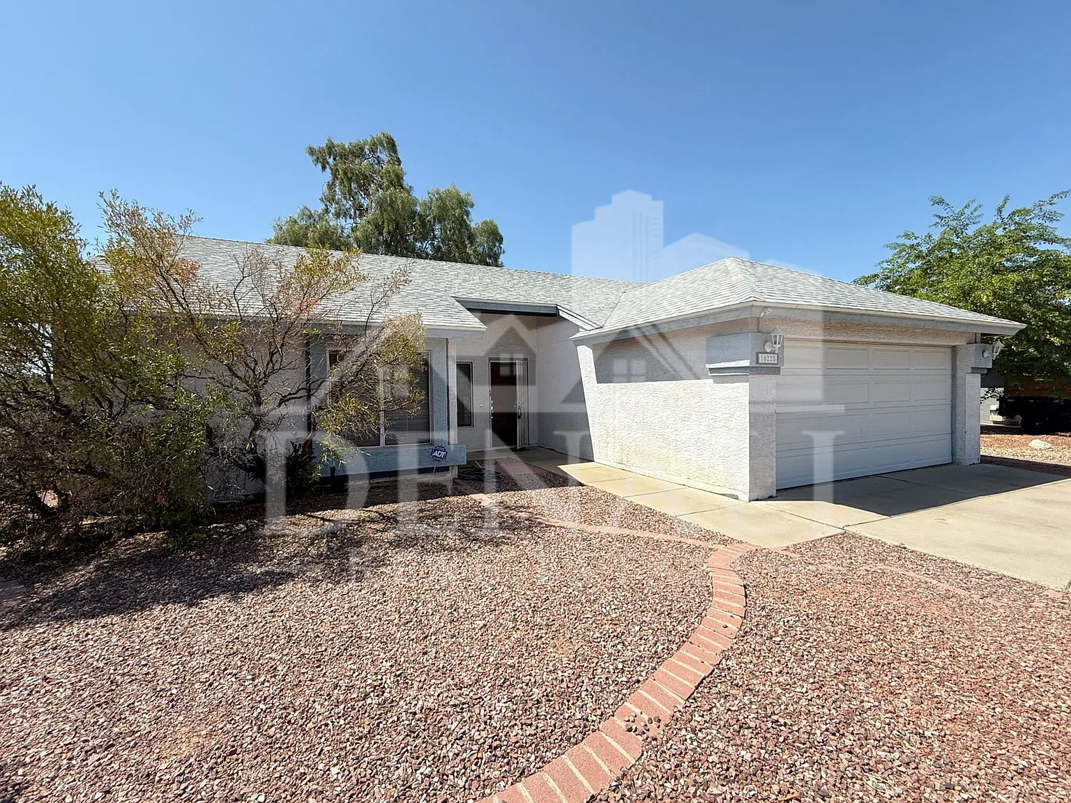 3 bed, 2.0 bath, 1365 sqft, $1,995 — Photo 2