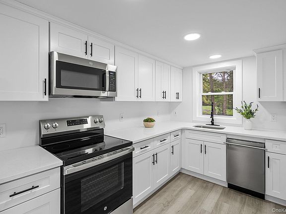 5th image of 43 Highland Lake Road