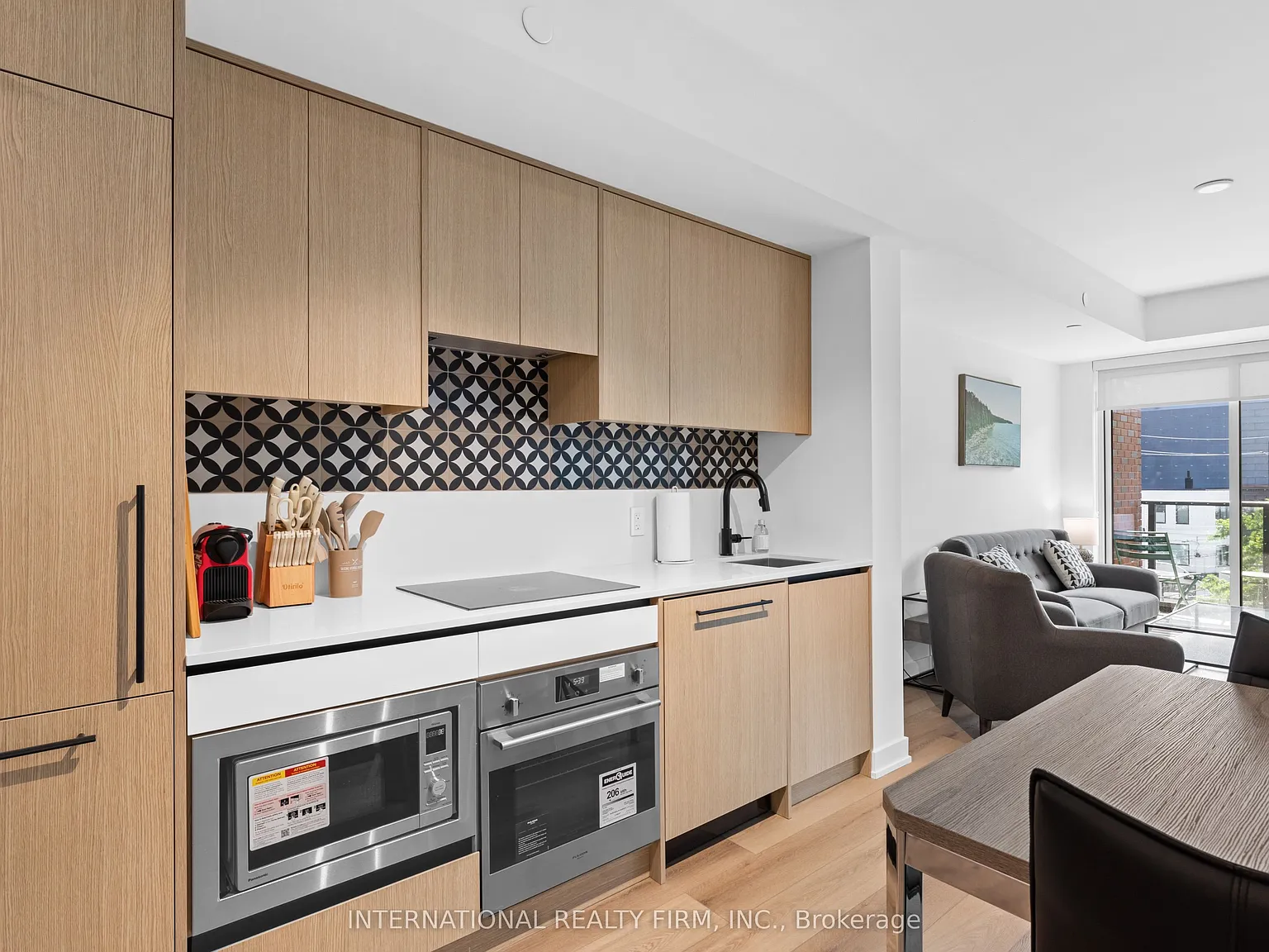 2 bed, $3,895 — Photo 2