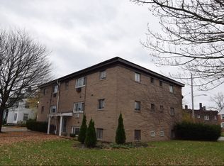 14918 Milverton Road, Cleveland, OH 44120
